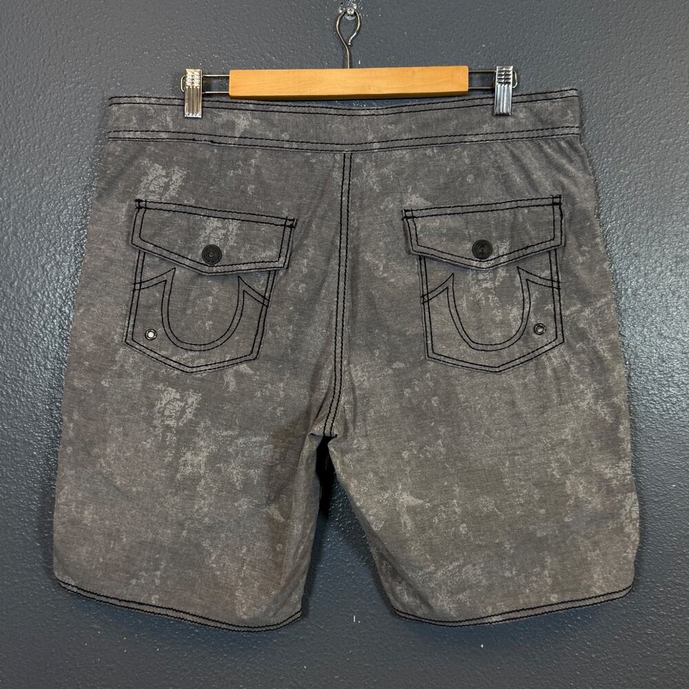 True Religion 34 men’s gray swimwear shorts outdoor activewear